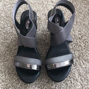 Charles David pewter elastic wedges 6.5